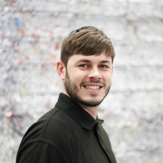 Thomas Cullumbine, Sales at Shred Station.
